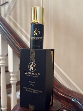 LuminousLV Black Truffle Illuminating Overnight Serum